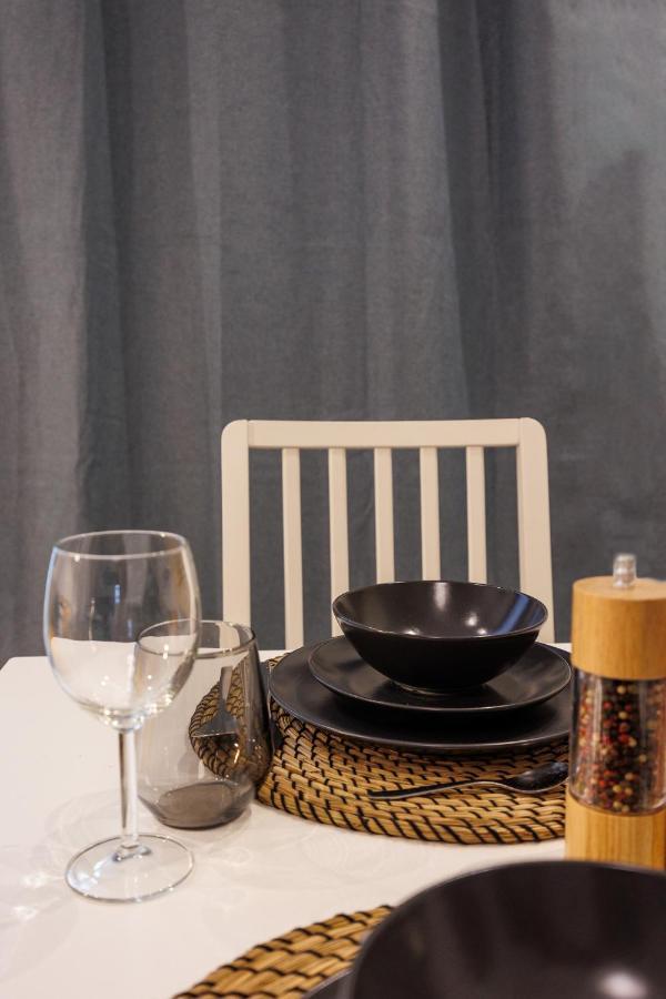 Cozy Market-Square Retreat Located In The Heart Of The 10Th District Wien Ngoại thất bức ảnh